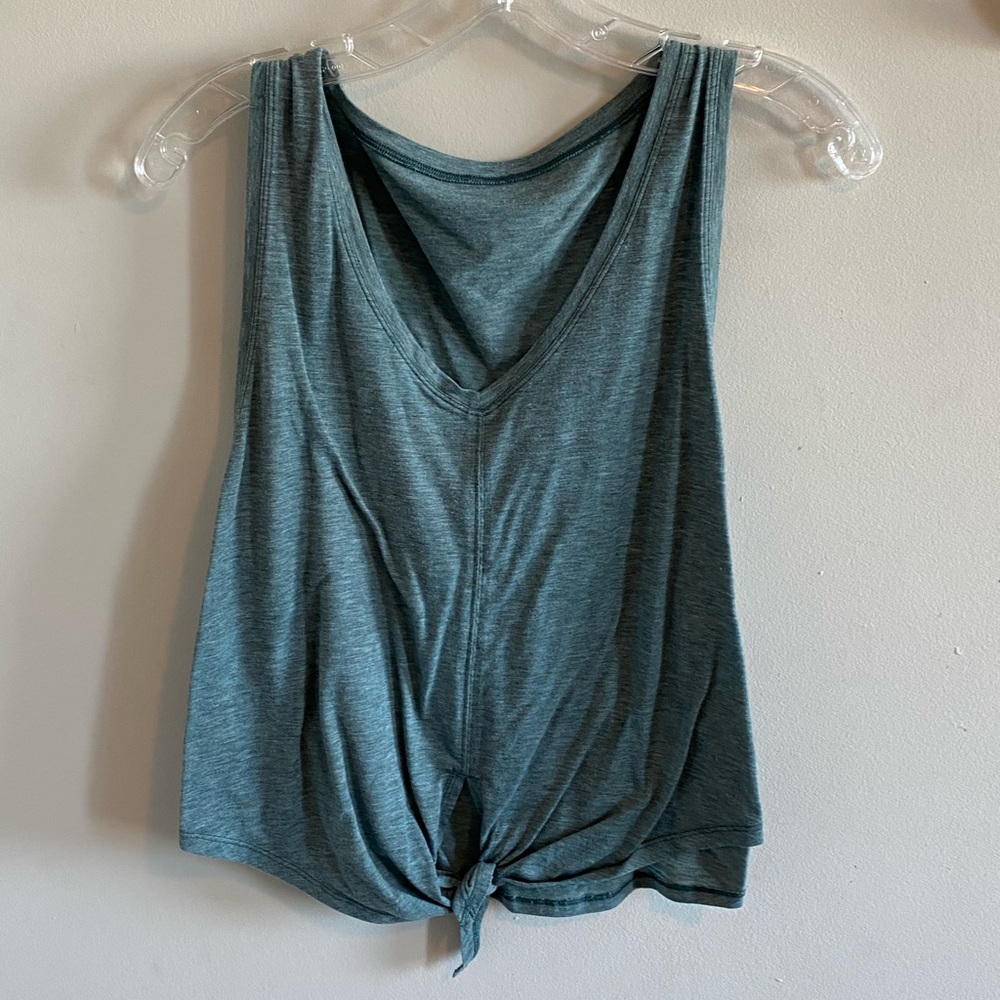 Lululemon tank top